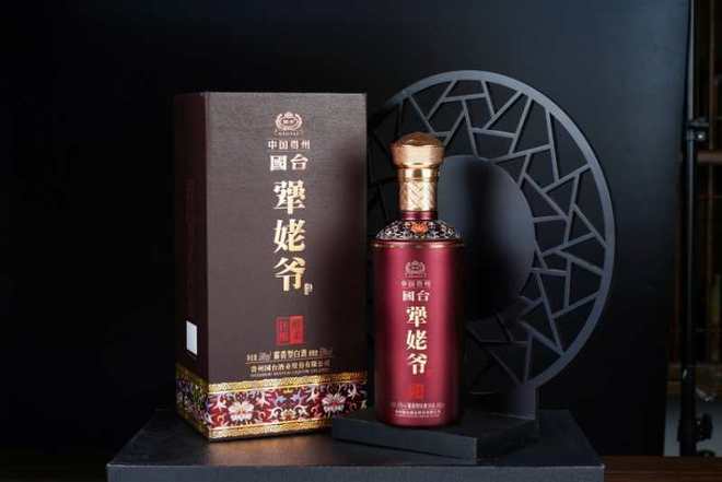 國(guó)臺(tái)酒業(yè)攜手粵強(qiáng)微牛，第二代國(guó)臺(tái)犟姥爺酒開(kāi)啟全國(guó)運(yùn)營(yíng)新篇章